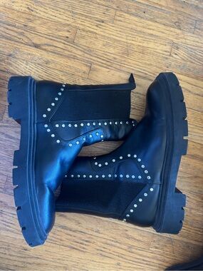 ZARA womens boots
